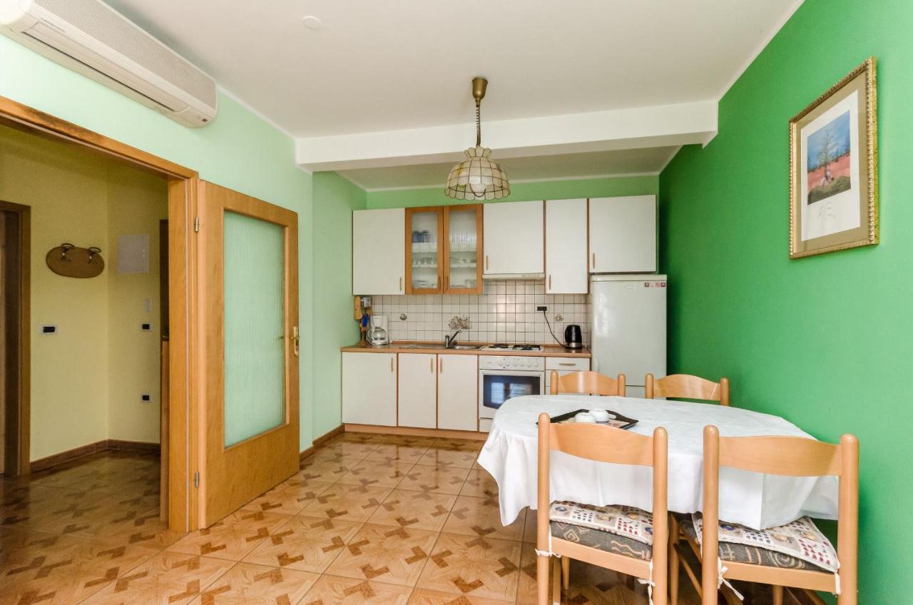 אומאג Apartments Marija מראה חיצוני תמונה